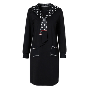 马天奴2025秋冬新款黑色印花连帽长袖连衣裙子直身气质时尚百搭女