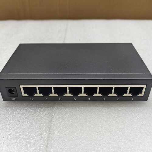 溢价-磊科(Netcore) NS118  8口百兆以太网铁壳
