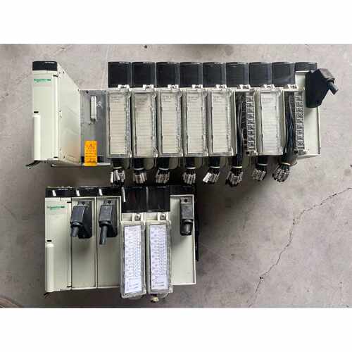 TSXPSY2600两个TSXDEY16D2八个TSXD