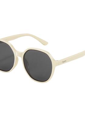 目戏白框墨镜女款2024新款