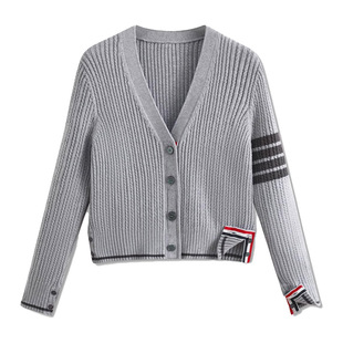 白鹿同款灰色V领针织开衫女秋季新款设计感小众气质长袖外套上衣