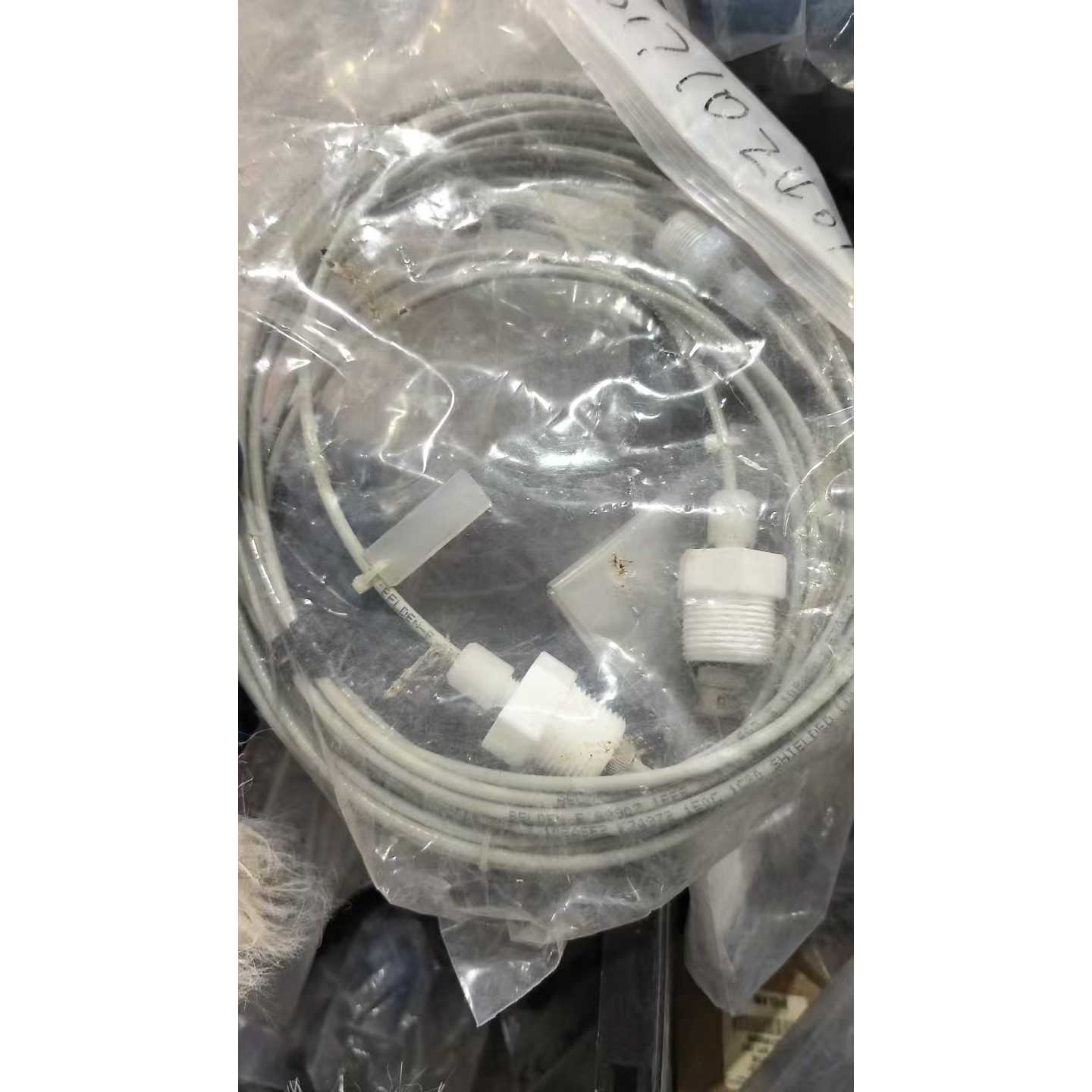 【议价-可维修】BELDEN 百通 工业特种线缆组件 搭配塑料螺纹连接