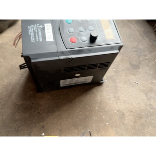 议价默贝克变频器MT1002R2GT4维修