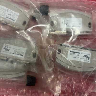 【请询价】全新锁磁开关AZC11013H，全新品，现货5个，