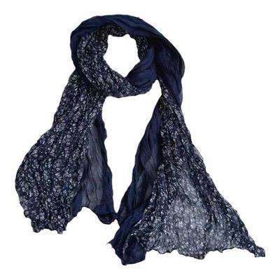 日系复古蓝色褶皱碎花围巾