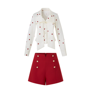 2025新款秋装高端法式小资小上衣长袖波点衬衫+西装短裤两件套装