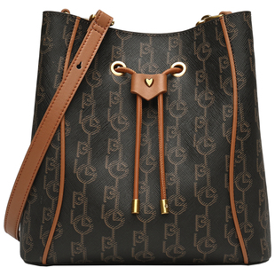 金利来女包2026新款复古印花PVC单肩水桶包大容量百搭抽绳斜挎包