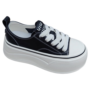 超火系带小白鞋女增高超轻便厚底女鞋2025新款百搭软底运动休闲鞋