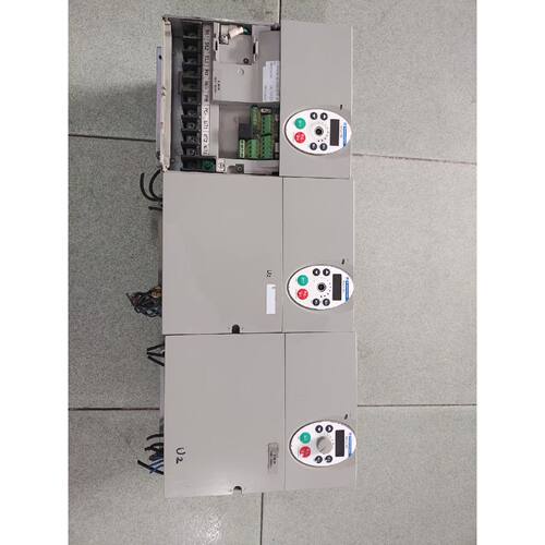 议价拆机变频器ATV302HU55N45.5KW380维修