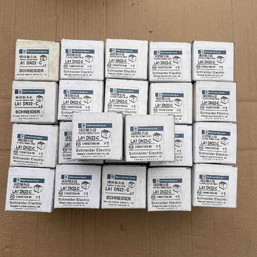 议价LA1DN22C接触器辅助触头组全新仓库备件现维修