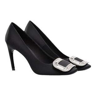 2025新款rv高跟鞋方扣钻扣单鞋缎面浅口圆头王曼妮同款中跟职业鞋