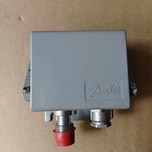 溢价-Danfoss EMP2 084G2116 压力变送器，型号