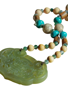 孤品手雕和田玉锁镂空平安如意锁