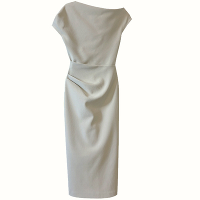 微胖御姐气质斜肩荡领连衣裙