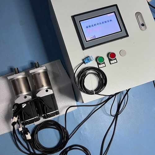 议价Dual Servo Reducers  Roller Feeding Cutting Syst适用