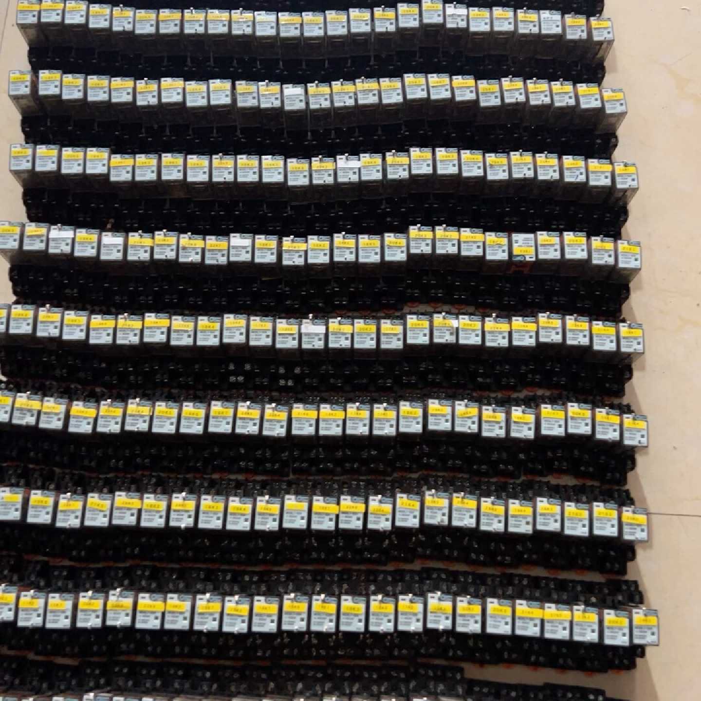 议价拆机APT中间继电器，型号NR2ELT-D24