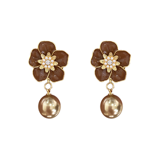 「焦糖拿铁」法式高级感小众优雅复古美拉德棕色珍珠花朵耳环耳夹