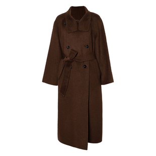 DPLAY2025年冬季新款赫本风娃娃领大衣女棕色收腰长款毛呢外套