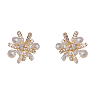 Sweet Girl金色满钻珍珠雪花耳钉女轻奢小众高级感耳环