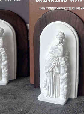 胡桃木实木书立创意人像书档摆件法式书靠卧室书房玄关客厅软装饰