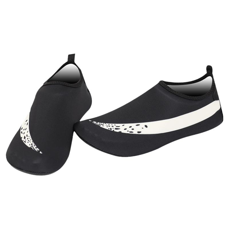 室内健身鞋女静音软底防滑居家训练鞋运动跑步机专用瑜伽跳绳鞋