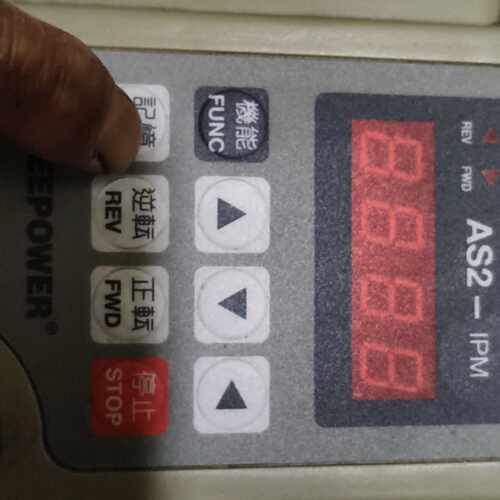 溢价-爱德利变频器AS2-104，0.4kw/220V，两台，