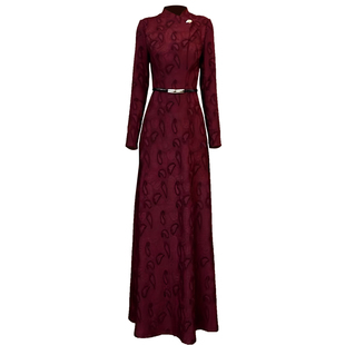 超好看的冬装连衣裙女2025新款轻奢高级感加厚加绒显瘦气质长裙子