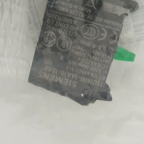 【请询价】3SU1132-0AB70-1BA0一起有四个全新有要的联系