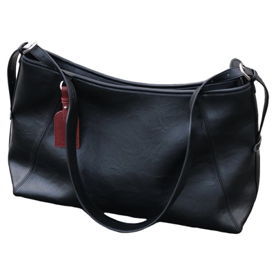 左千户包2026新款爆款黑武士牛皮斜挎包男包大容量通勤包电脑包