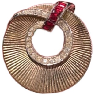 不退不换 boucher胸针