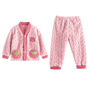 女童草莓熊珊瑚绒家居服套装秋冬保暖卡通可爱法兰绒开衫睡衣洋气