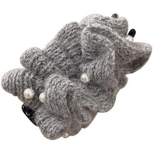 秋冬温柔针织珍珠抓夹女2025新款甜美丸子头发夹高级感百搭发饰