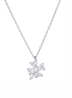 925银幸运四叶草项链女配饰轻奢小众高级感莫桑钻石吊坠生日礼物