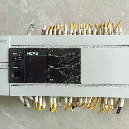 溢价-禾川PLC 型号HCA8P-32X32YT 实物图