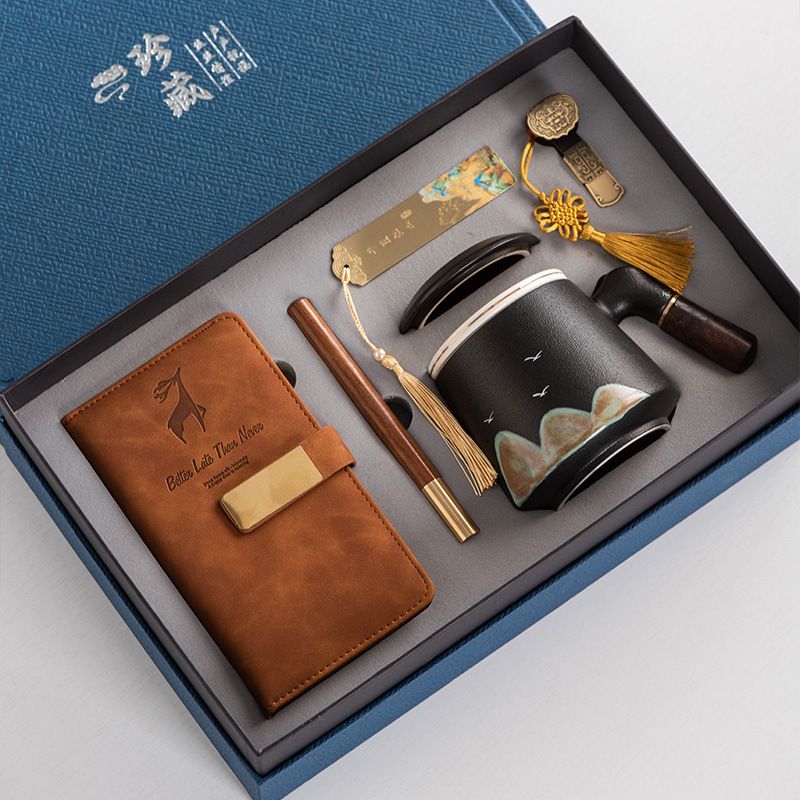 陶瓷杯带盖茶水分离杯新办公杯礼品高档批发水杯过滤泡茶木柄中式