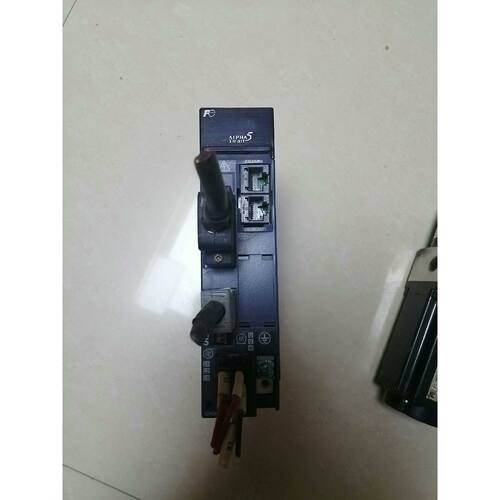 可维修议价  富士伺服RYH401F5VV2驱动器400及配套电机GYS401D5RC
