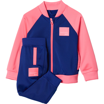 2021年夏季运动套装Adidas时尚