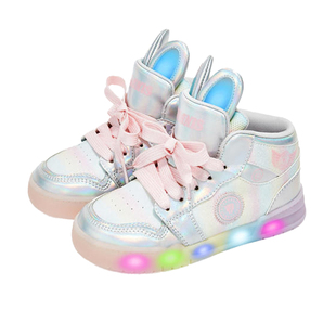 泰兰尼斯春秋新款儿童闪灯鞋女童亮灯板鞋小女孩防滑软底发光鞋