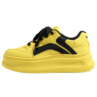 鮀品厚底板鞋女款2026春季新款小众黄色百搭休闲增高女鞋面包鞋子