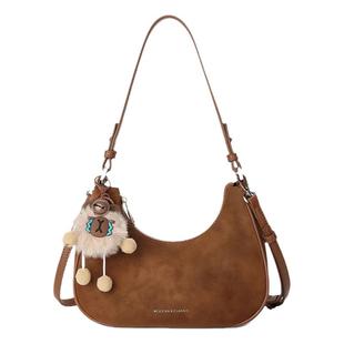 稻草人女士包包2025新款时尚单肩包小众月牙腋下包复古斜挎包正品