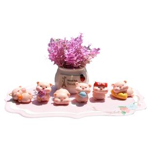 可爱卡通小猪汽车中控台显示屏电脑显示器摆件车载公仔装饰用品女