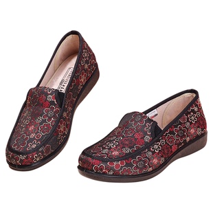 老美华2026春季新款妈妈布鞋中老年女士休闲鞋女软底中口女鞋子