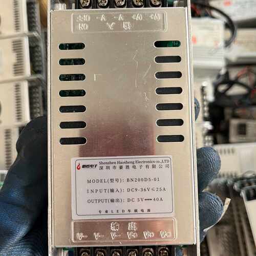 车载5V40A200W显示屏电源 直流转直流