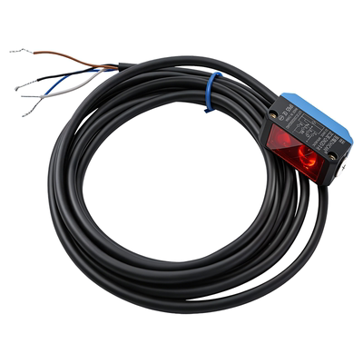 至璨光电开关方形漫反射长远距离传感器三线NPN常开24V激光感应器