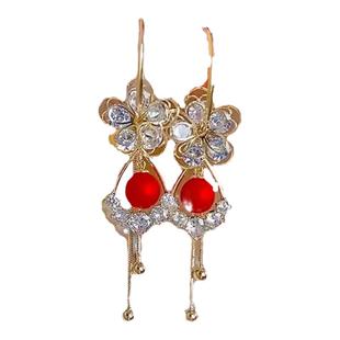 2025年新款红色珍珠耳环镶钻锆石花朵百搭耳坠高级感气质法式耳钩