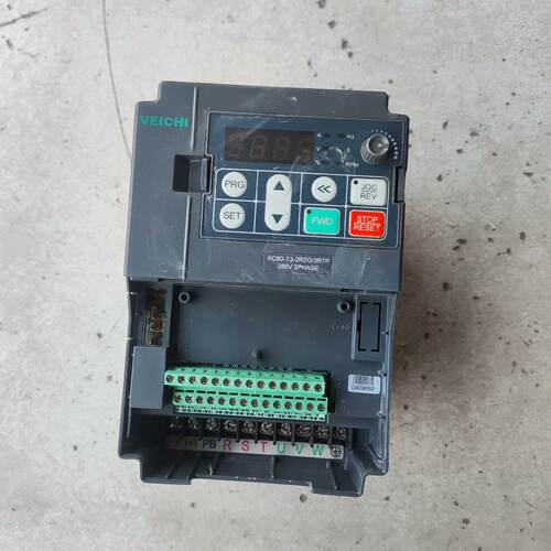 溢价-伟创变频器2.2kw/3.7KW AC60-T3-2R2G/