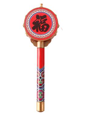 国风孩子玩老式拨浪鼓