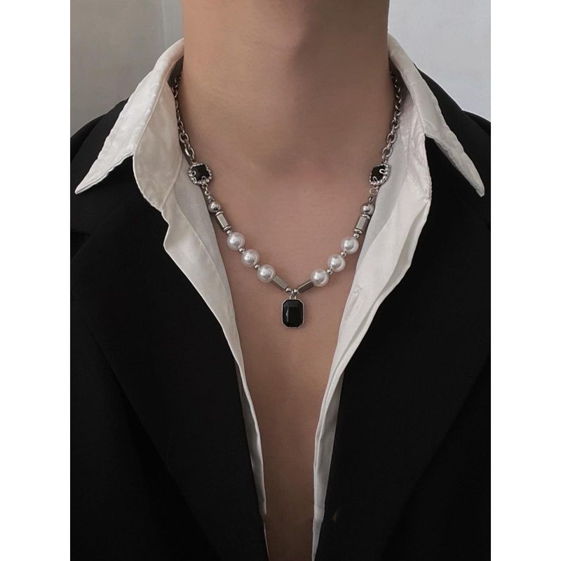 珍珠黑宝石钛钢项链女小众设计感高级锁骨链男毛衣链2024年新款潮