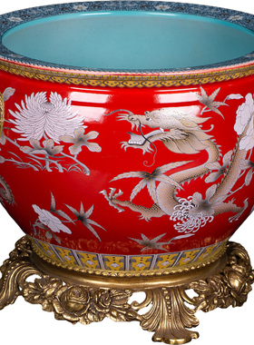贵夫人铜镶瓷红地粉彩龙纹四君子配铜三狮环莲子缸景德镇瓷器摆件