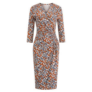 2025春装新款V领收腰显瘦碎花中袖连衣裙遮肚弹力中款夏季包臀裙